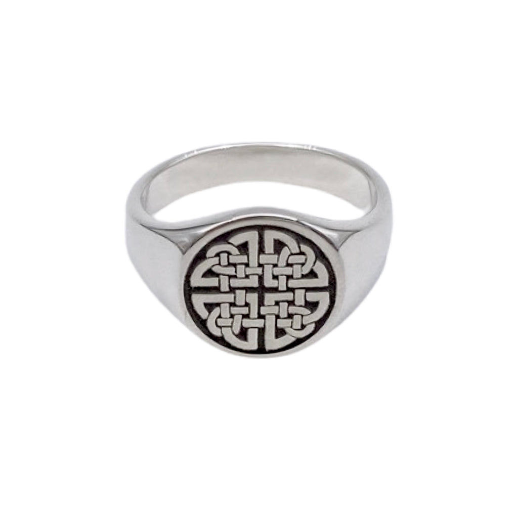 Dara Knot Signet Ring by Jade Rabbit Design