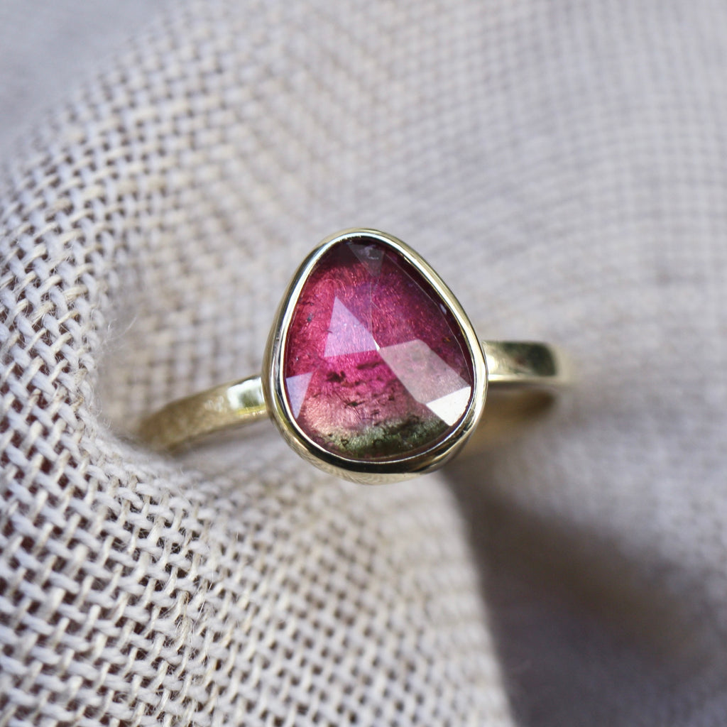 9ct Yellow Gold Pink Pear Tourmaline Ring