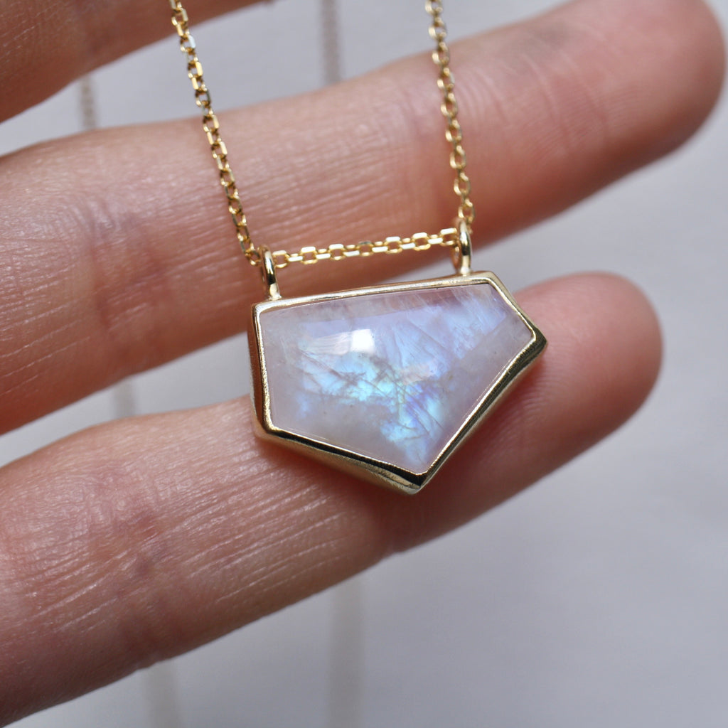 9ct Yellow Gold Moonstone Necklace