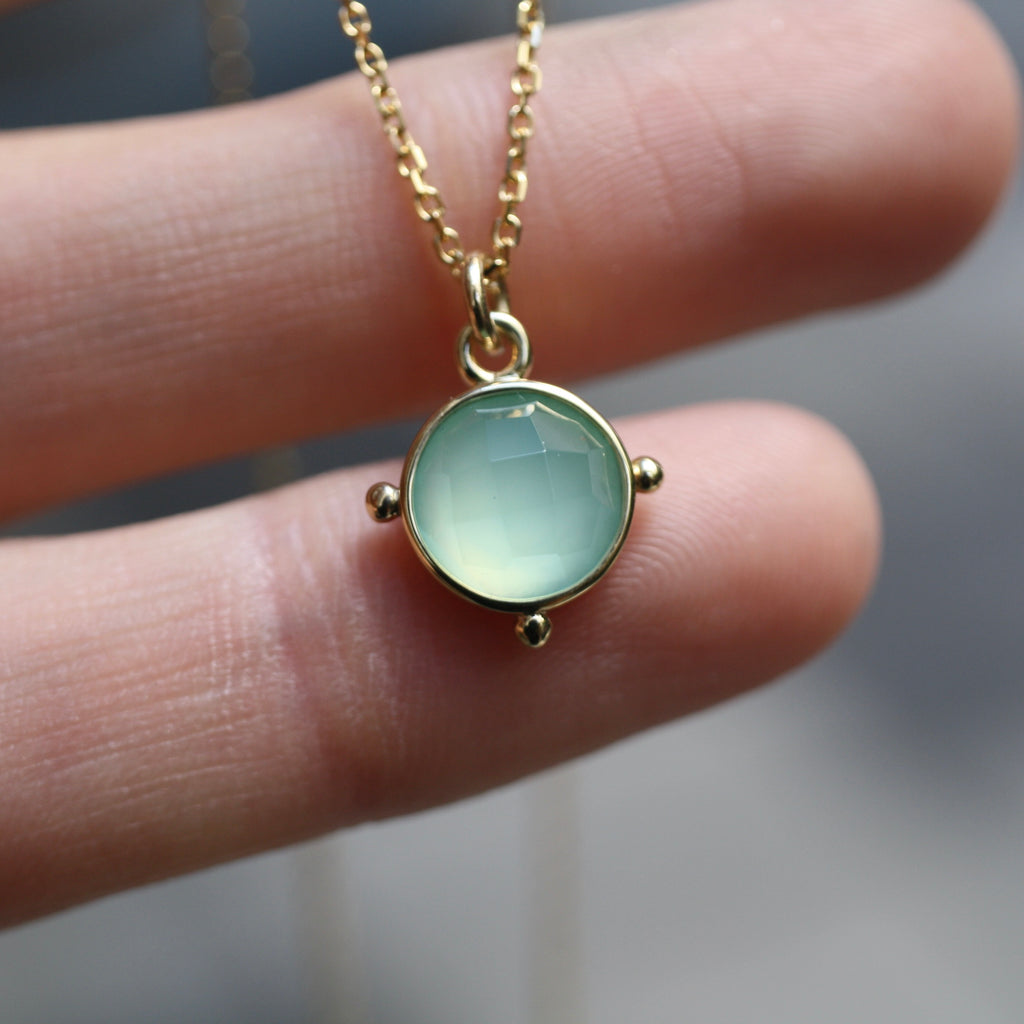 9ct Yellow Gold Chrysoprase Necklace