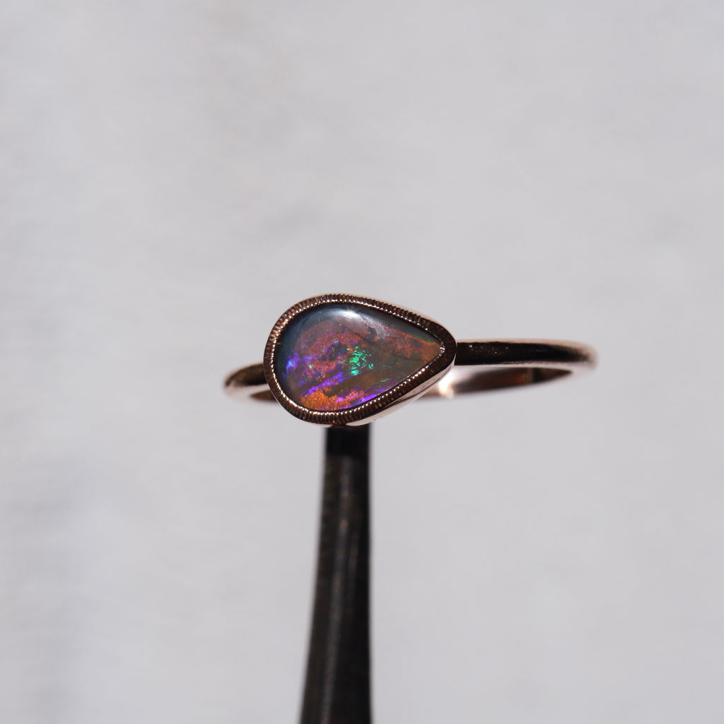 9ct Gold Lighting Ridge Opal Ring