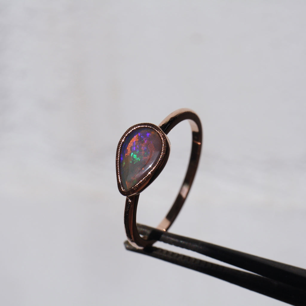9ct Gold Lighting Ridge Opal Ring