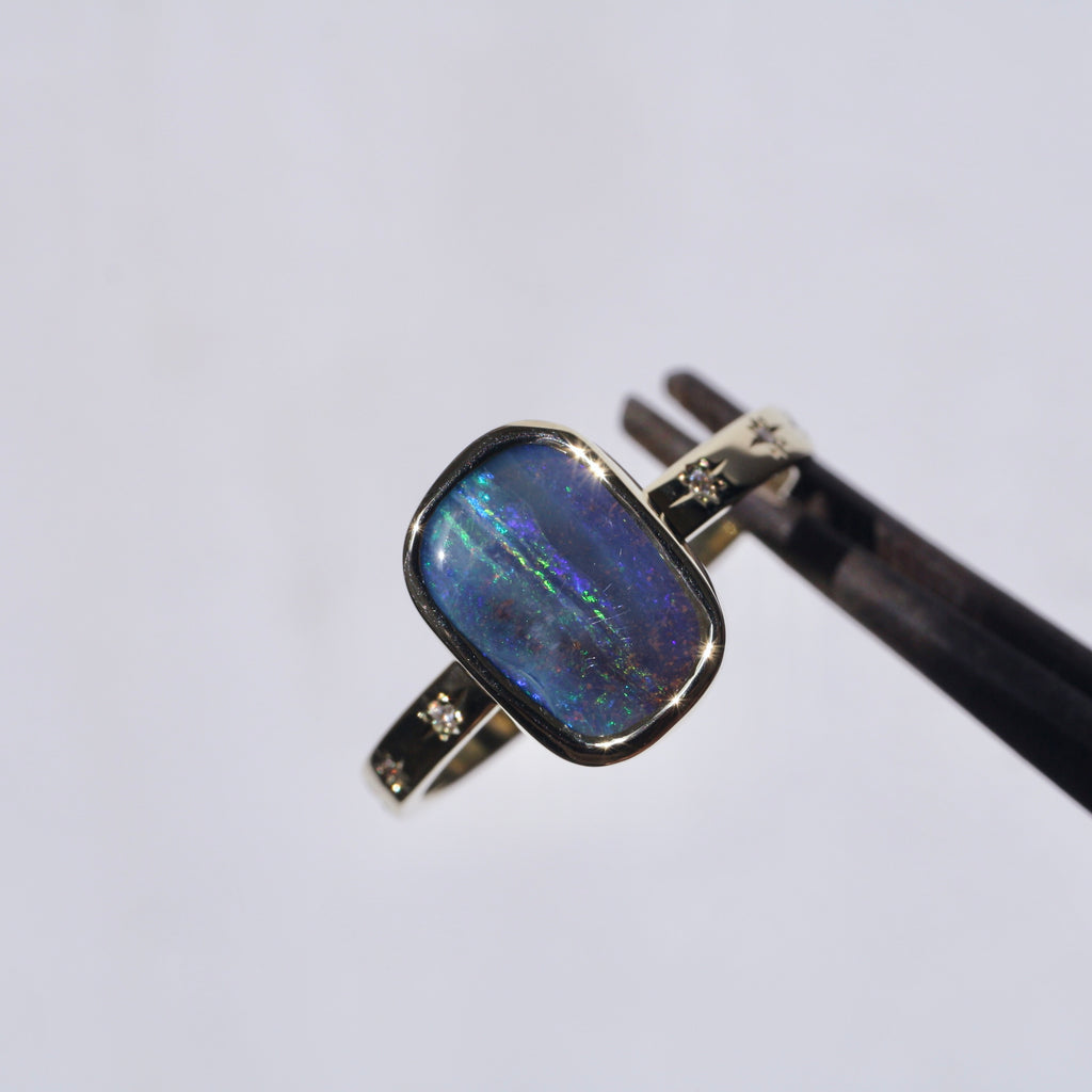 9ct Gold Luxury Boulder Opal Ring
