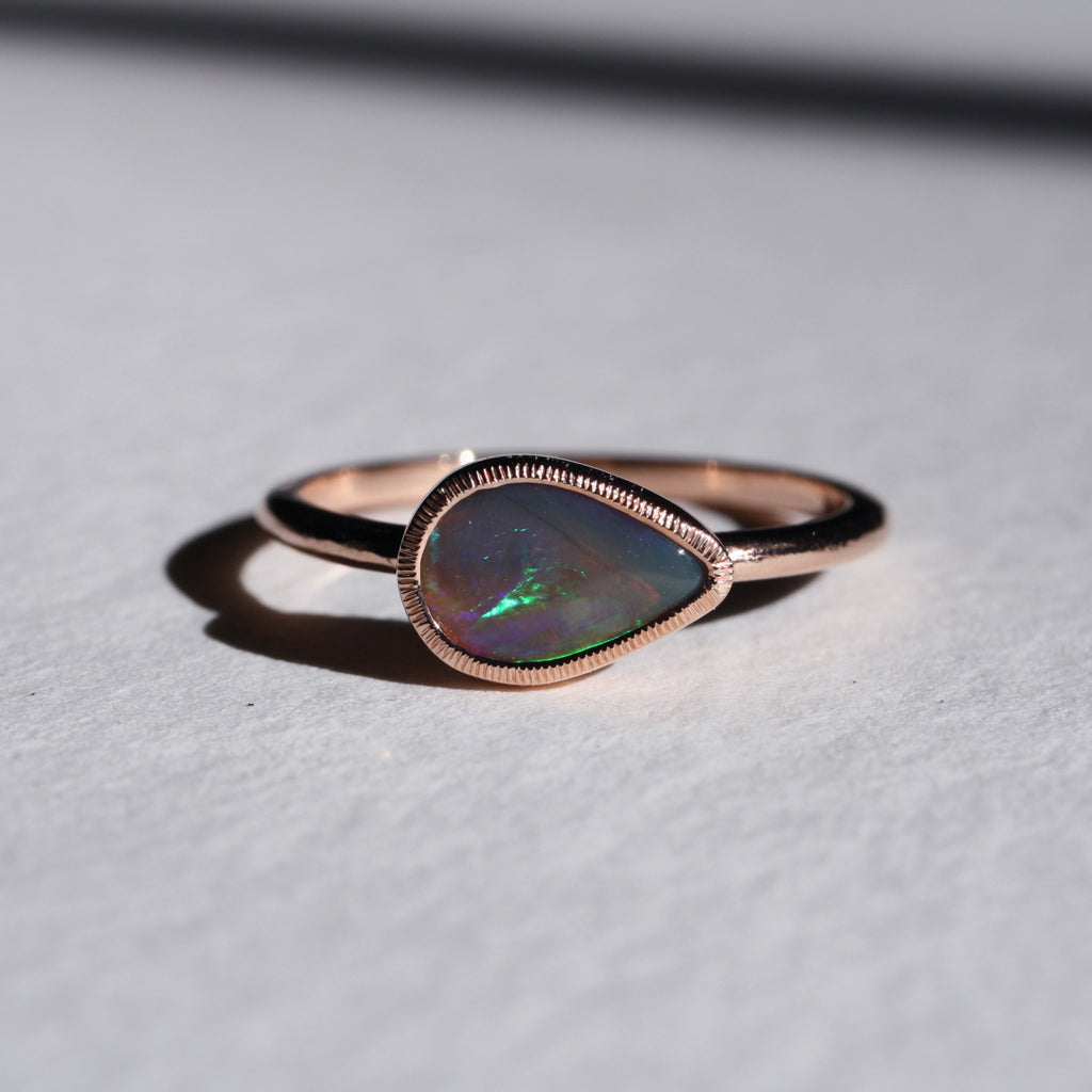 9ct Gold Lighting Ridge Opal Ring