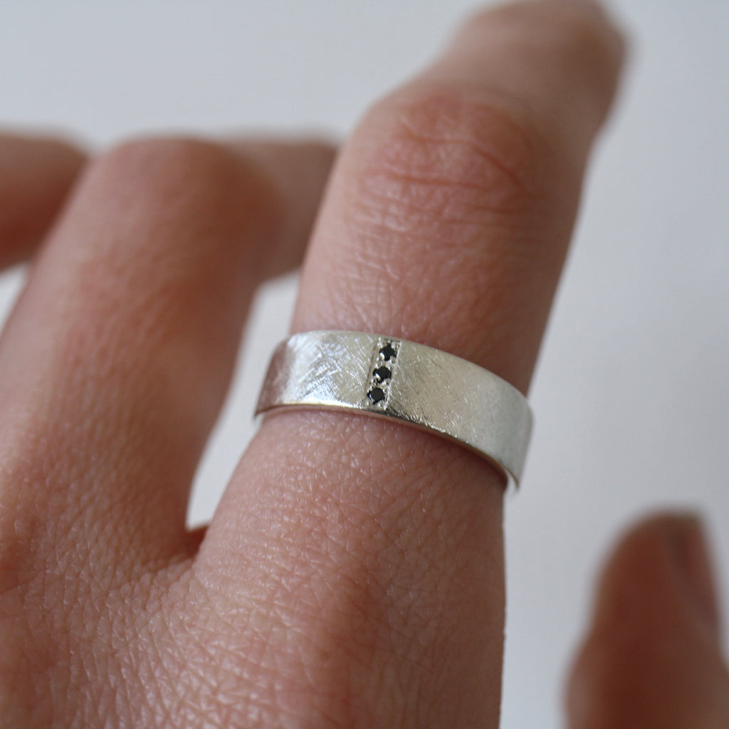 Textured Diamond Pavé Wide Band