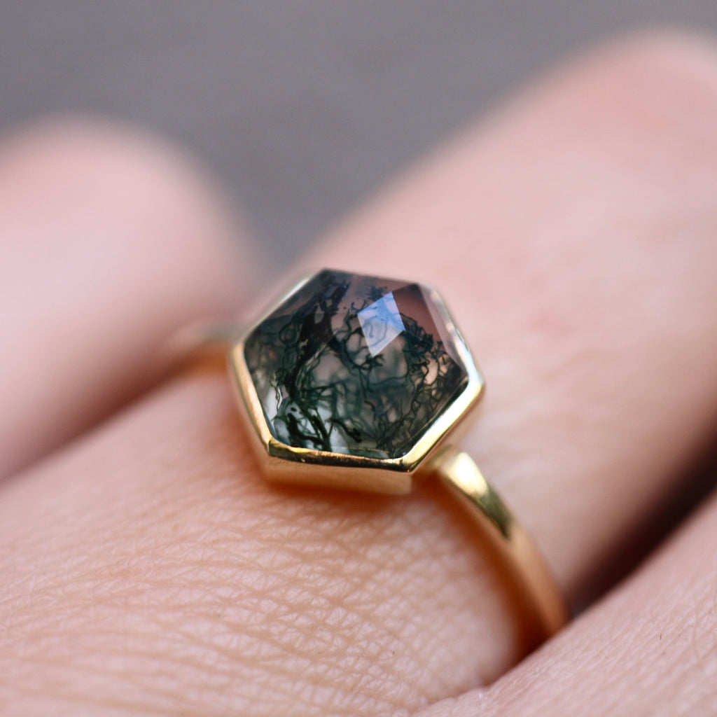 9ct Yellow Gold Moss Agate Ring